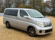 NISSAN ELGRAND 2007, HIGHWAY STAR, 2.5 V6 PETROL FULLY LOADED, 8 SEATER, ALLOYS, PEARL SILVER PAINT, BEIGE CLOTH INTERIOR