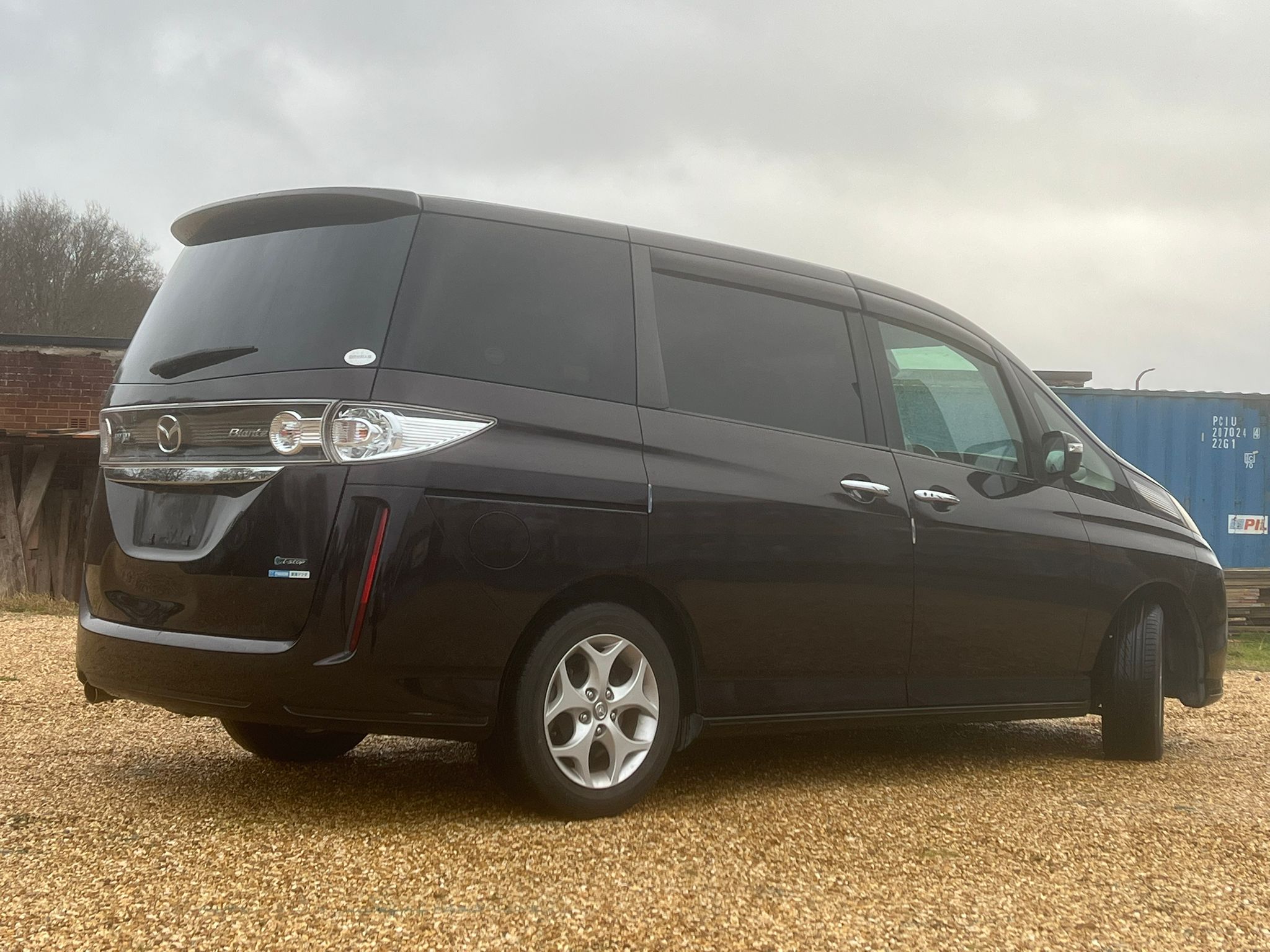 MAZDA BIANTE 2009, I-STOP, 2.0 PETROL FULLY LOADED, 8 SEATER, PEARL BLACK PAINT, BLACK CLOTH INTERIOR