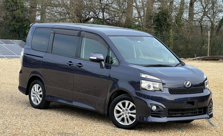 TOYOTA VOXY 2013, X EDITION, 2.0 PETROL FULLY LOADED, 8 SEATER, PEARL VIOLET PAINT, BLACK CLOTH INTERIOR