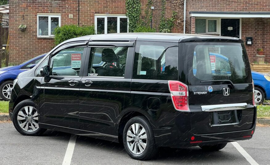 HONDA STEPWAGON 2014, SPADA, 2.0 PETROL FULLY LOADED, 7 SEATER, SUNROOF, PEARL BLACK PAINT, BLACK LEATHER INTERIOR