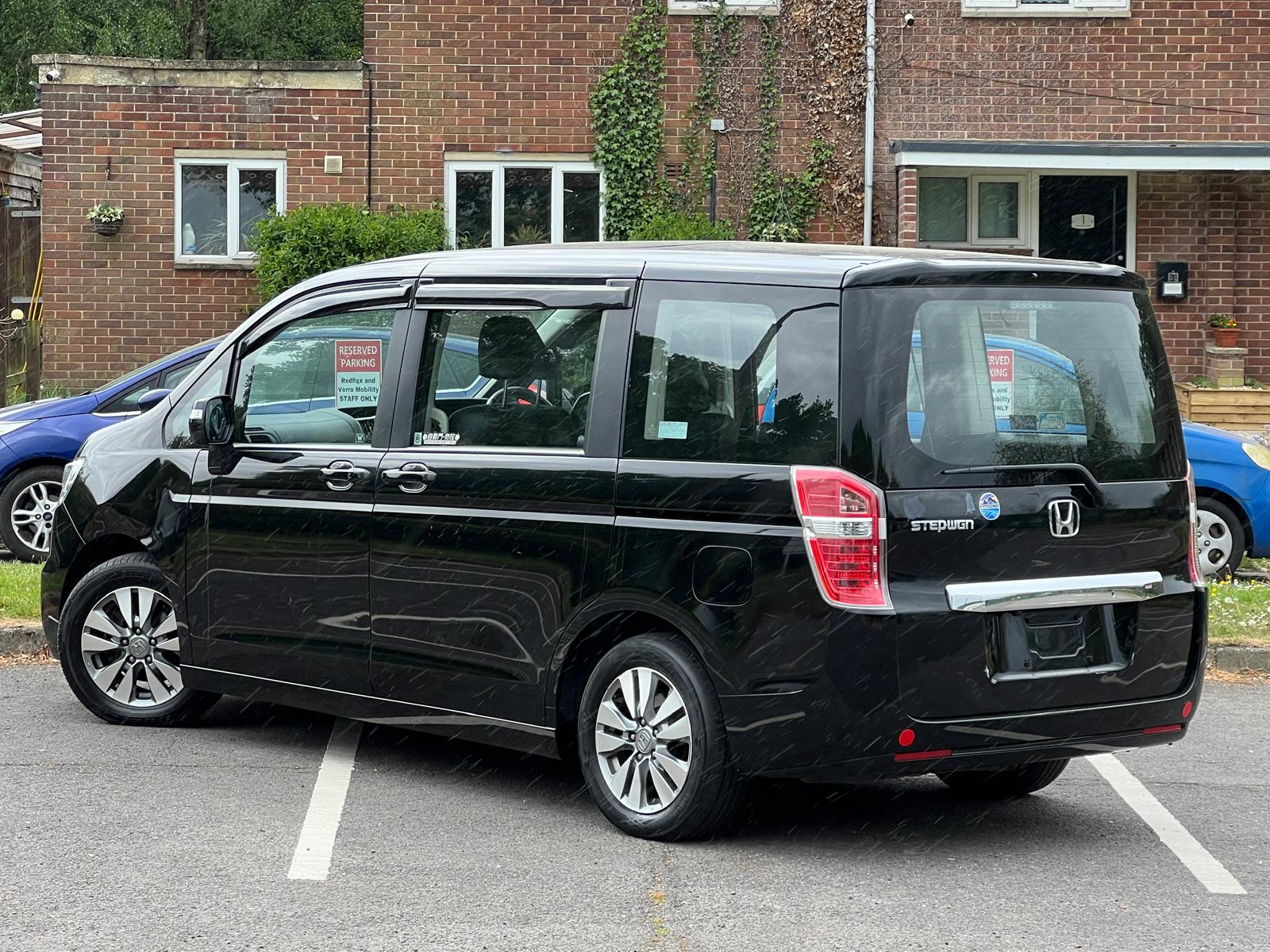 HONDA STEPWAGON 2014, SPADA, 2.0 PETROL FULLY LOADED, 7 SEATER, SUNROOF, PEARL BLACK PAINT, BLACK LEATHER INTERIOR