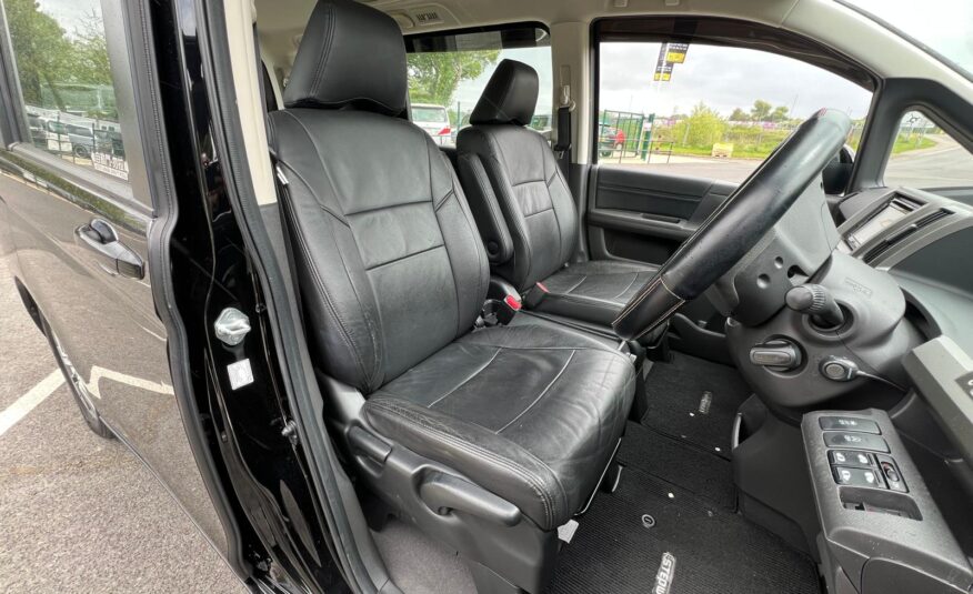 HONDA STEPWAGON 2014, SPADA, 2.0 PETROL FULLY LOADED, 7 SEATER, SUNROOF, PEARL BLACK PAINT, BLACK LEATHER INTERIOR