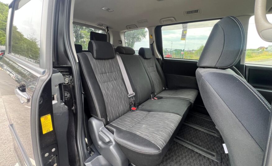 TOYOTA VOXY 2012, X EDITION, 2.0 PETROL FULLY LOADED, 8 SEATER, ALLOYS, DARK VIOLET PEARL METALLIC PAINT, BLACK CLOTH INTERIOR