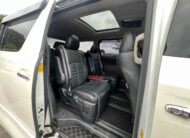 TOYOTA VELLFIRE 2010, 240Z PLATINUM SELECTION, 2.4 PETROL FULLY LOADED, 7 SEATER, WHITE PEARL CRYSTAL SHINE PAINT, BLACK LEATHER INTERIOR