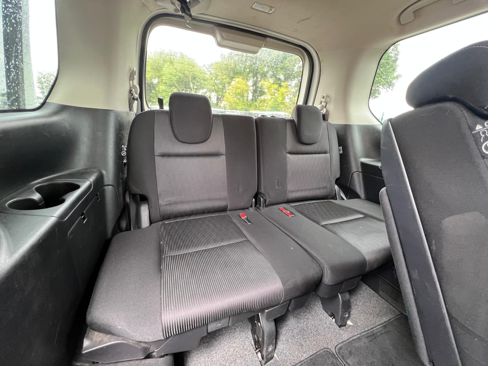 NISSAN SERENA 2018, PURE DRIVE, 2.0 PETROL HYBRID FULLY LOADED, 8 SEATER, PEARL WHITE PAINT, BLACK CLOTH INTERIOR
