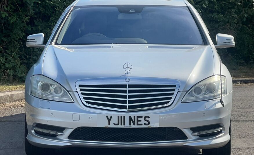 MERCEDES S550 2011, EXECUTIVE, 5.5 V8 PETROL FULLY LOADED, 5 SEATER, IRIDIUM SILVER PAINT, BLACK LEATHER INTERIOR