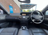 MERCEDES S550 2011, EXECUTIVE, 5.5 V8 PETROL FULLY LOADED, 5 SEATER, IRIDIUM SILVER PAINT, BLACK LEATHER INTERIOR