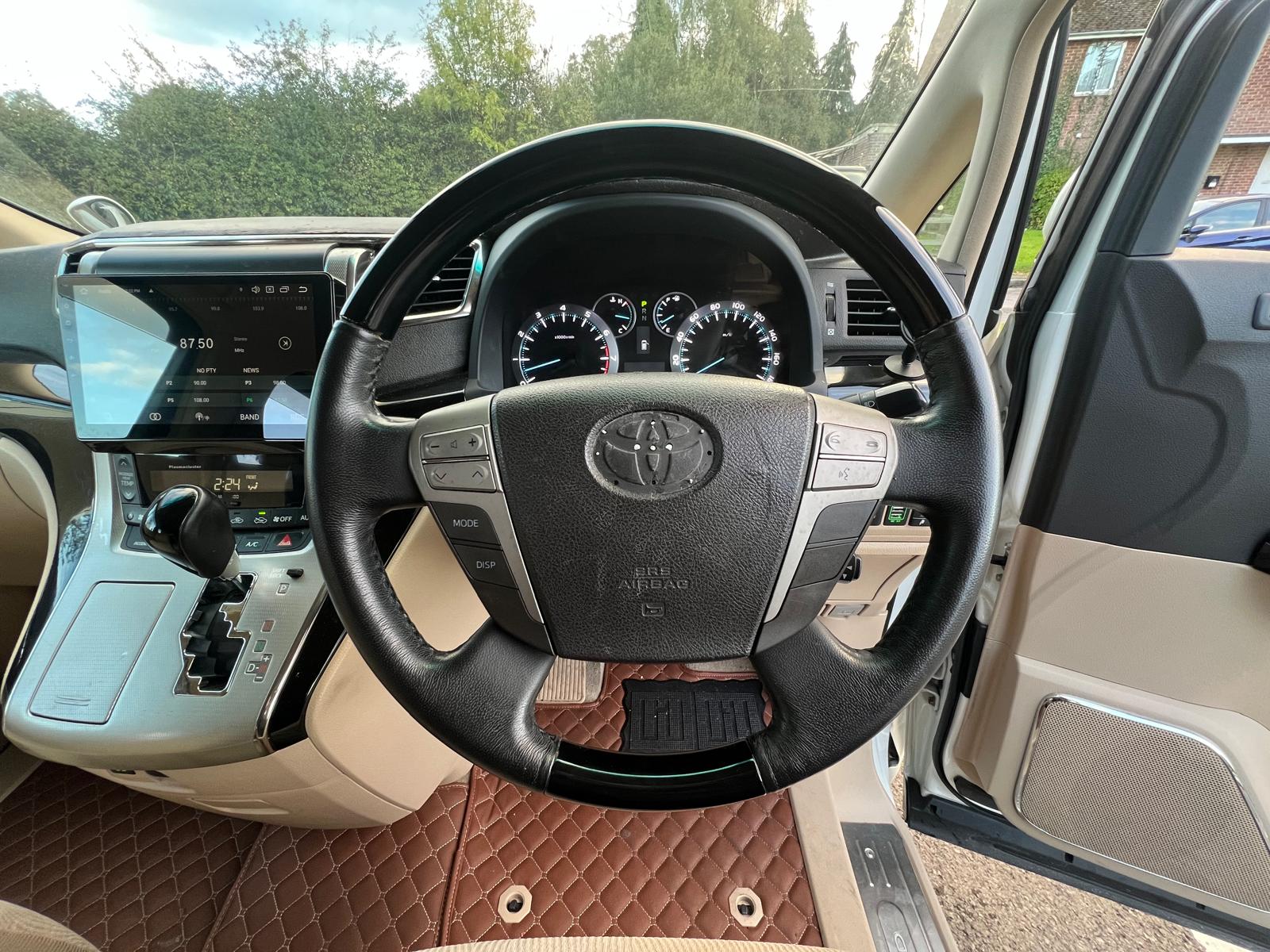 TOYOTA ALPHARD 2009, 240Z PLATINUM SELECTION, 2.4 PETROL FULLY LOADED, 7 SEATER, BODYKIT, ALLOYS, PEARL WHITE PAINT, BEIGE CLOTH INTERIOR