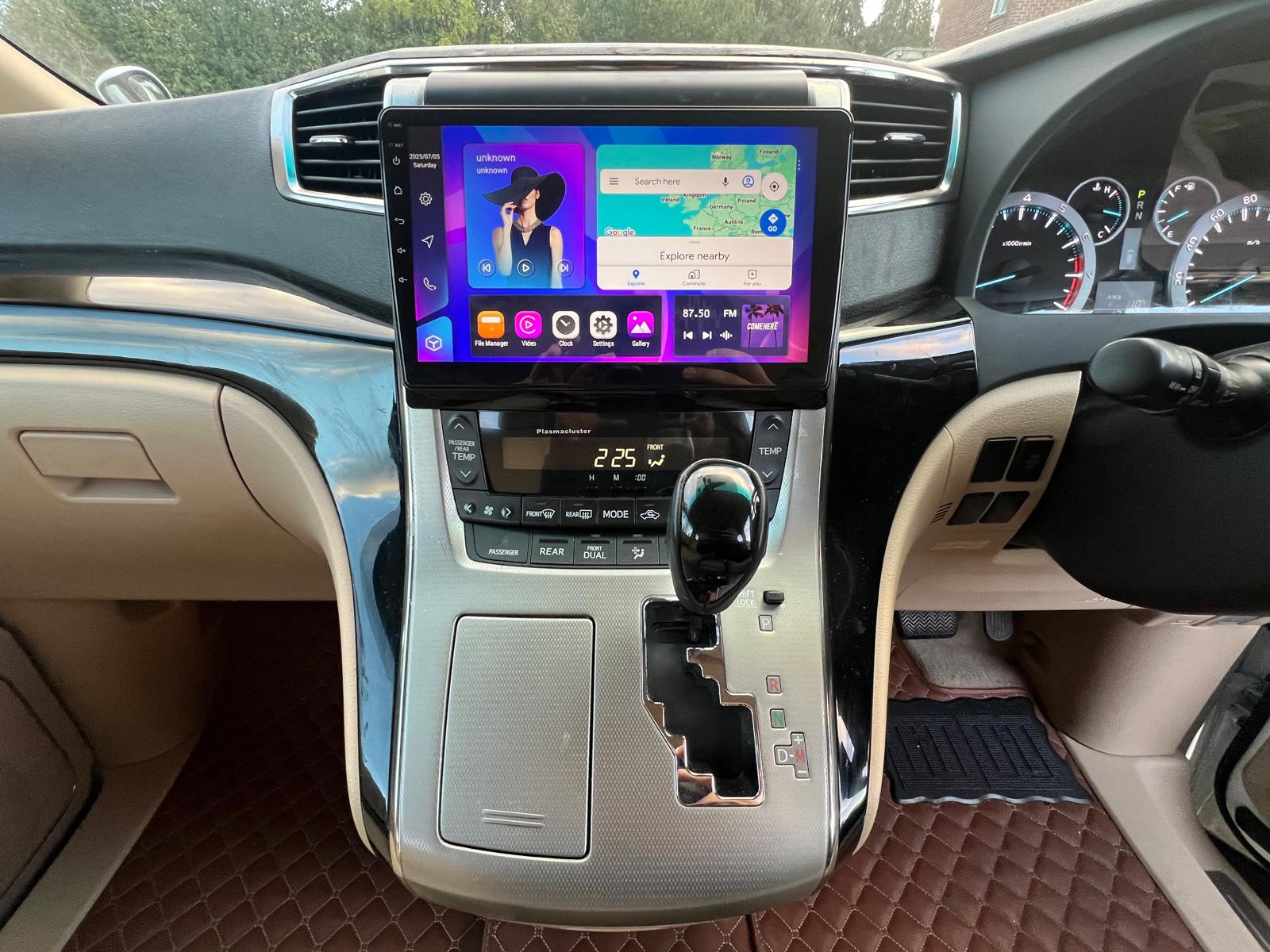 TOYOTA ALPHARD 2009, 240Z PLATINUM SELECTION, 2.4 PETROL FULLY LOADED, 7 SEATER, BODYKIT, ALLOYS, PEARL WHITE PAINT, BEIGE CLOTH INTERIOR