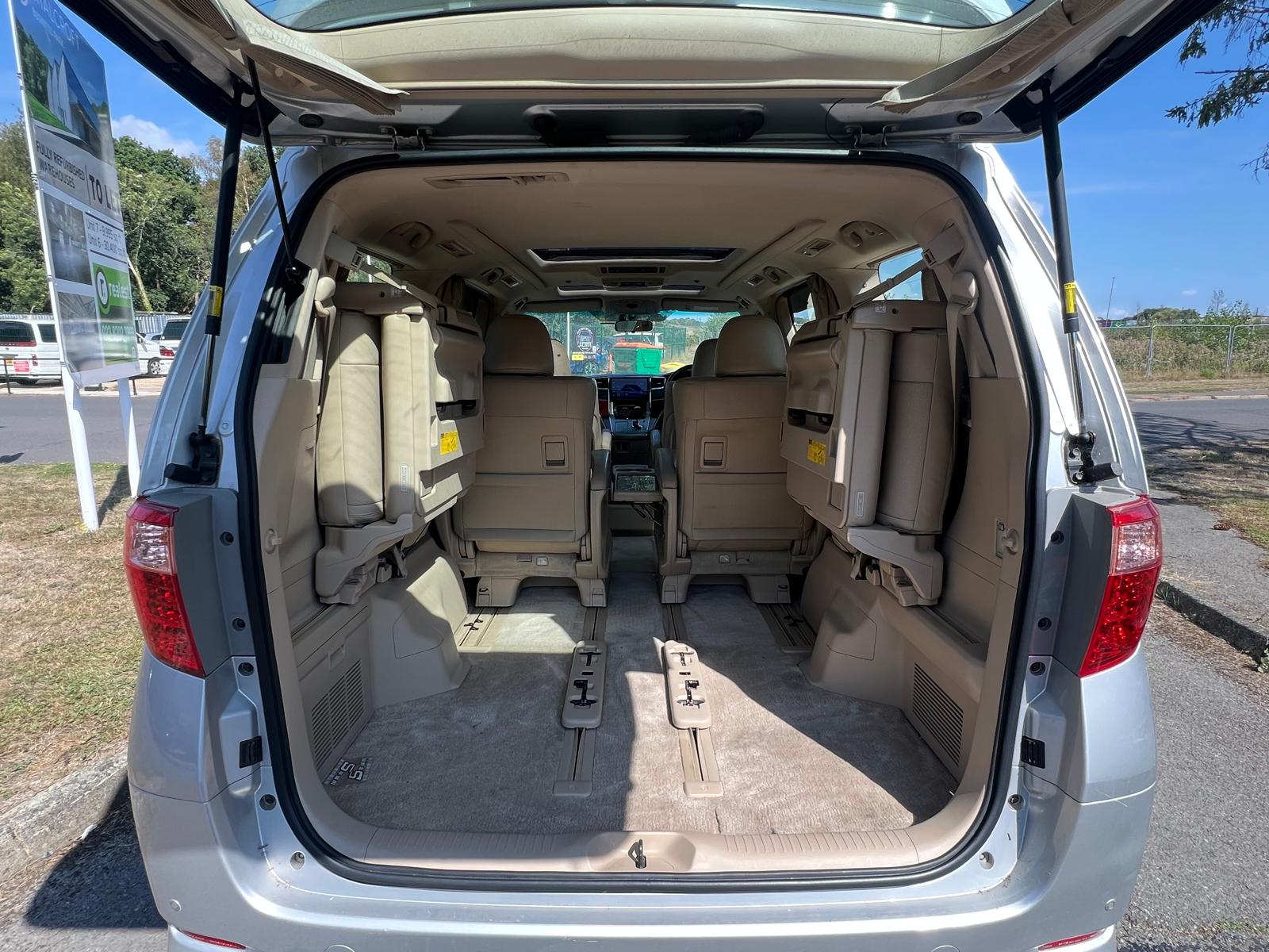 TOYOTA ALPHARD 2008, L PACKAGE, 3.5 V6 PETROL FULLY LOADED, 7 SEATER, CLASSIC SILVER PAINT, BEIGE LEATHER INTERIOR