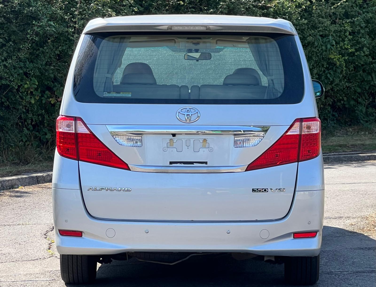 TOYOTA ALPHARD 2008, L PACKAGE, 3.5 V6 PETROL FULLY LOADED, 7 SEATER, CLASSIC SILVER PAINT, BEIGE LEATHER INTERIOR