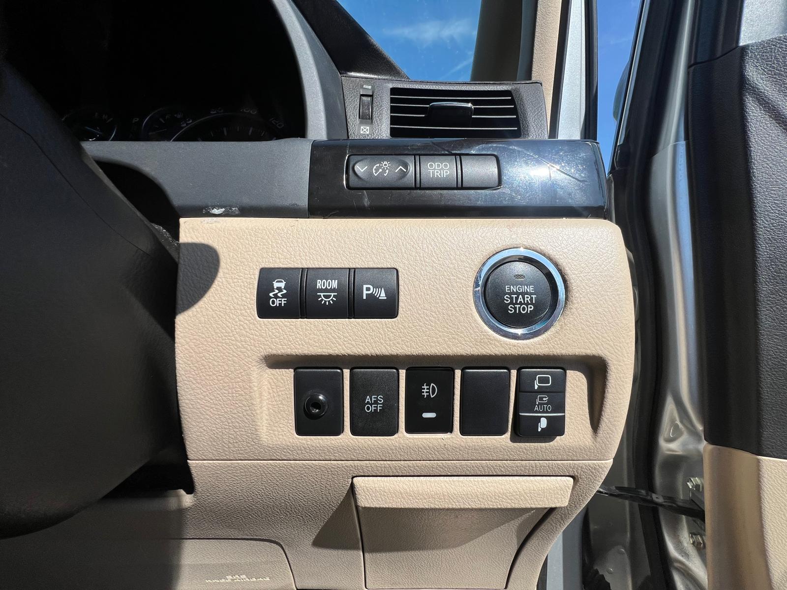 TOYOTA ALPHARD 2008, L PACKAGE, 3.5 V6 PETROL FULLY LOADED, 7 SEATER, CLASSIC SILVER PAINT, BEIGE LEATHER INTERIOR