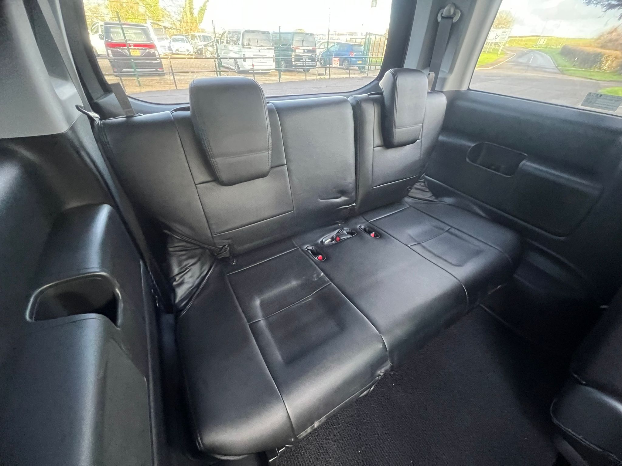 HONDA STEPWAGON 2010, SPADA, 2.0 PETROL FULLY LOADED, 8 SEATER, PREMIUM BLACK PEARL PAINT, BLACK LEATHER INTERIOR