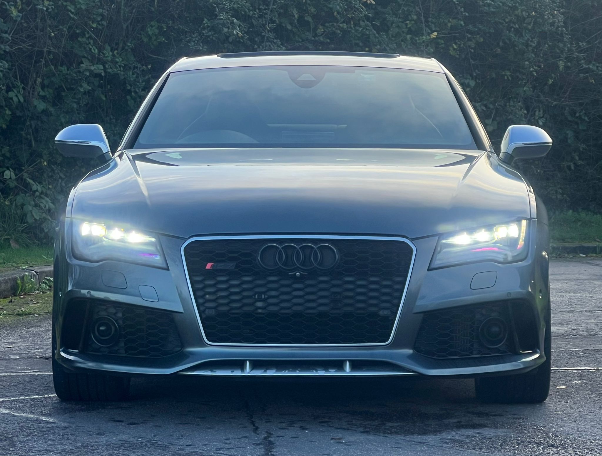 AUDI RS7 2014, 4.0 V8 PETROL FULLY LOADED, 4 SEATER, SUNROOF, DAYTONA GREY PEARL PAINT, BLACK LEATHER INTERIOR
