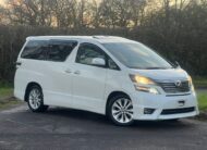 TOYOTA VELLFIRE 2009, 240X, 2.4 PETROL FULLY LOADED, 8 SEATER, SUNROOF, WHITE CRYSTAL SHINE PAINT, BLACK CLOTH INTERIOR
