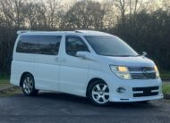 NISSAN ELGRAND 2007, HIGHWAY STAR, 3.5 V6 PETROL FULLY LOADED, 8 SEATER, SUNROOF, WHITE PEARL PAINT, BLACK LEATHER INTERIOR