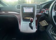 TOYOTA VELLFIRE 2009, 240X, 2.4 PETROL FULLY LOADED, 8 SEATER, SUNROOF, WHITE CRYSTAL SHINE PAINT, BLACK CLOTH INTERIOR