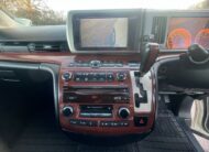 NISSAN ELGRAND 2007, HIGHWAY STAR, 3.5 V6 PETROL FULLY LOADED, 8 SEATER, SUNROOF, WHITE PEARL PAINT, BLACK LEATHER INTERIOR