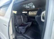 TOYOTA VELLFIRE 2009, 240X, 2.4 PETROL FULLY LOADED, 8 SEATER, SUNROOF, WHITE CRYSTAL SHINE PAINT, BLACK CLOTH INTERIOR