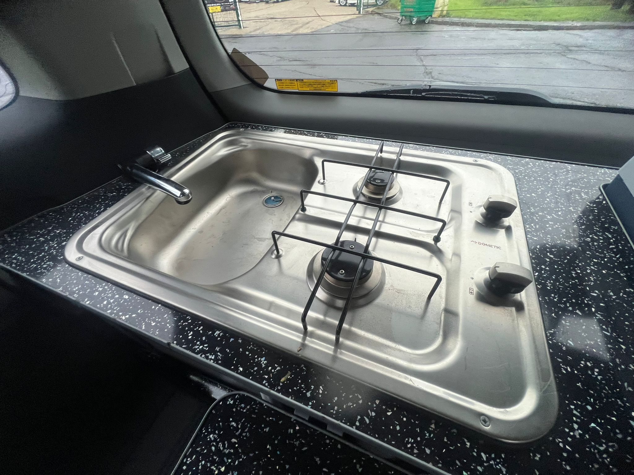 TOYOTA ALPHARD 2008, V SPEC CAMPER CONVERTED, 3.0 V6 PETROL FULLY LOADED, 5 SEATER, BLACK MICA PAINT, GREY CLOTH INTERIOR