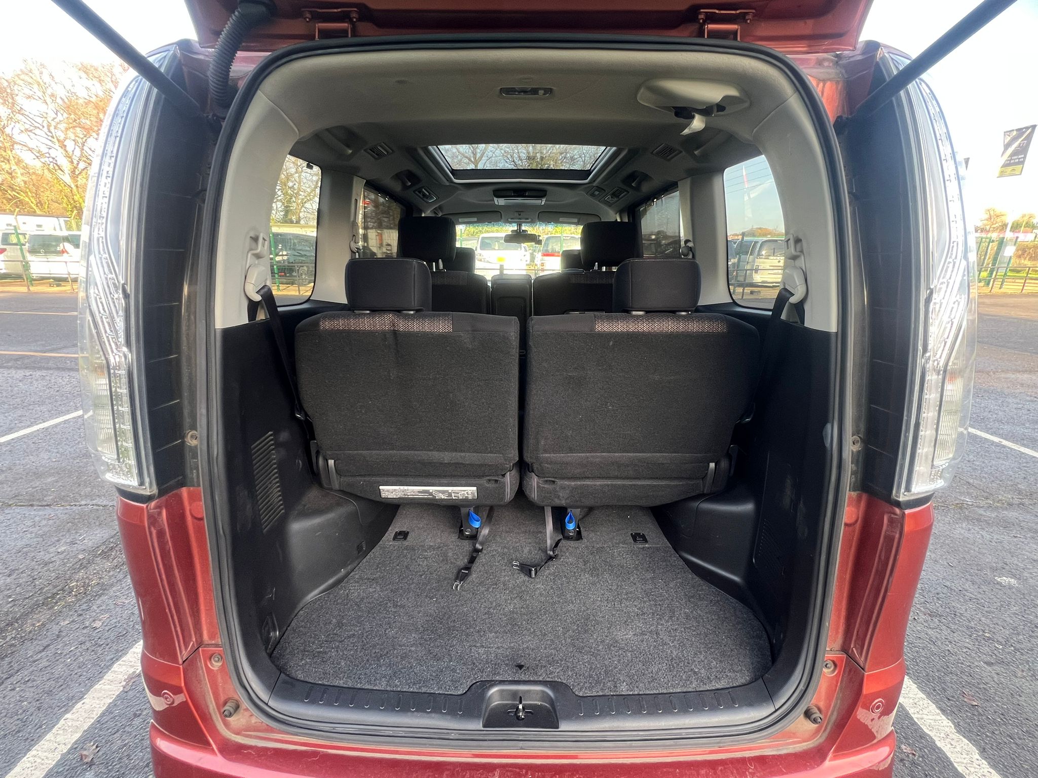 NISSAN SERENA 2015, HIGHWAY STAR, 2.0 PETROL HYBRID FULLY LOADED, 8 SEATER, ORANGE METALLIC PAINT, BLACK CLOTH INTERIOR