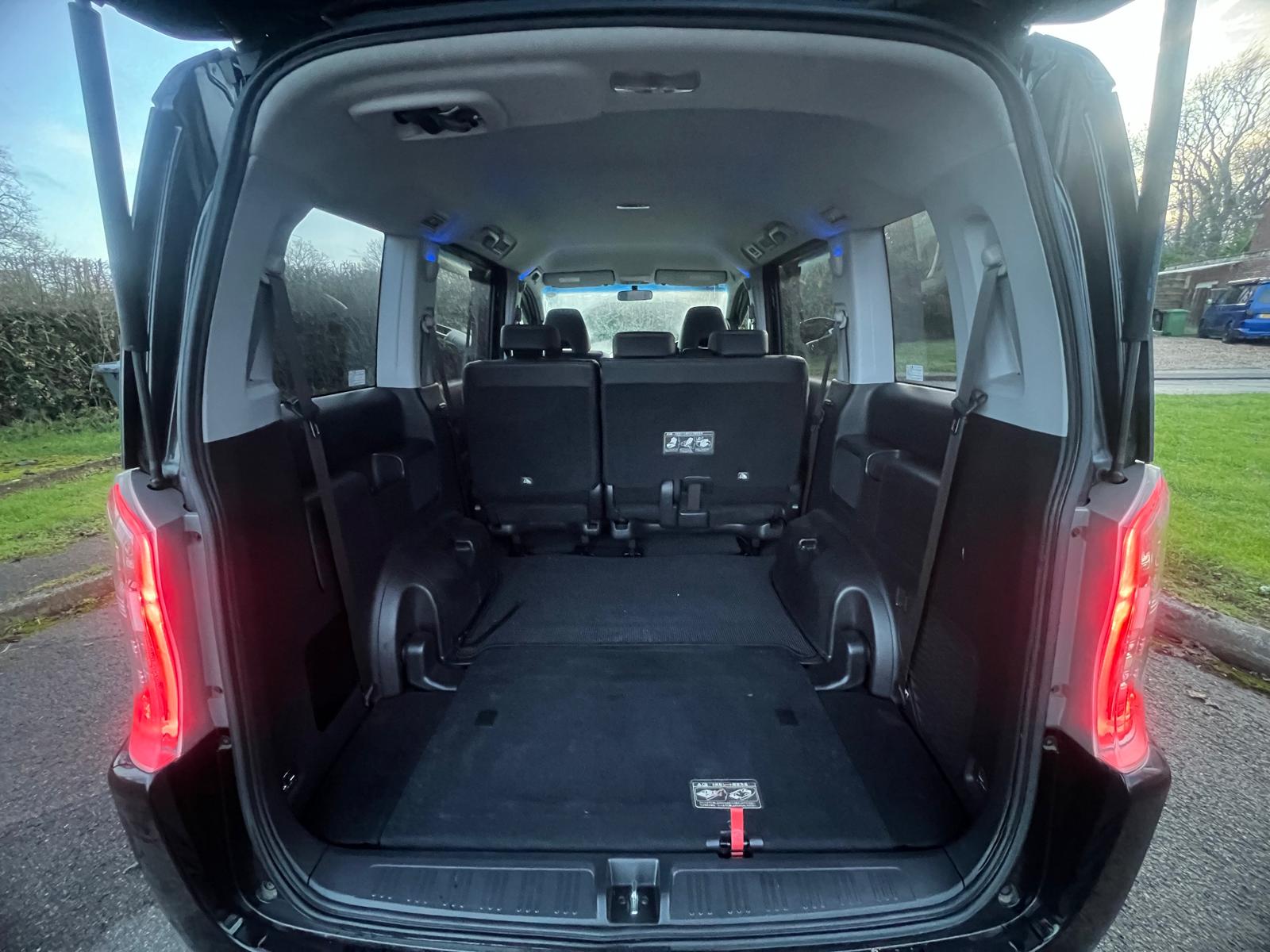 HONDA STEPWAGON 2013, SPADA COOL SPIRIT, 2.0 PETROL FULLY LOADED, 8 SEATER, ALLOYS, PREMIUM BLACK PEARL PAINT, BLACK HALF LEATHER INTERIOR