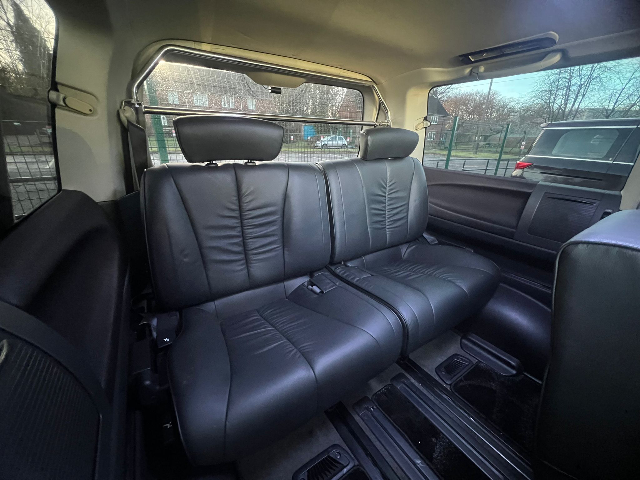 NISSAN ELGRAND 2008, AUTECH RIDER NISMO SPEC, 2.5 V6 PETROL FULLY LOADED, 8 SEATER, WHITE PEARL PAINT, BLACK LEATHER INTERIOR