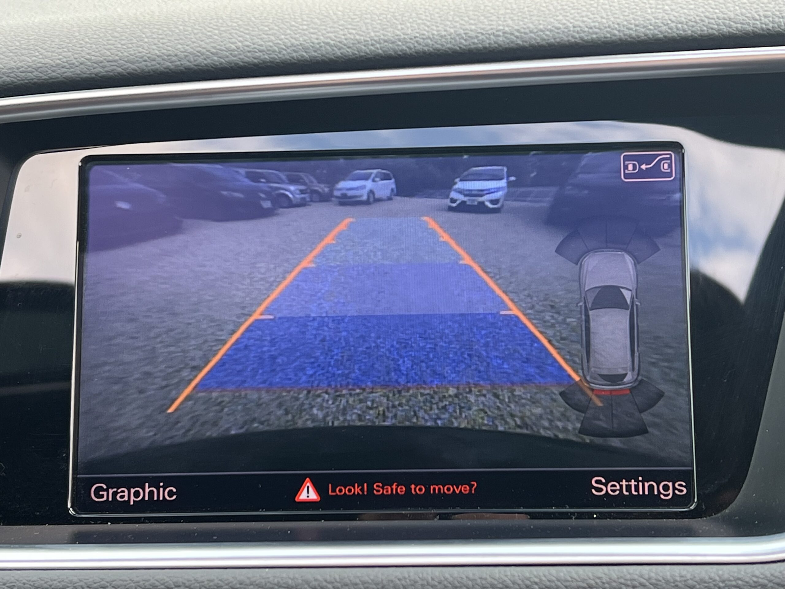 AUDI SQ5 2014, 3.0 V6 PETROL FULLY LOADED, 5 SEATER, SUNROOF, PEARL BLACK PAINT, BLACK / BROWN LEATHER INTERIOR