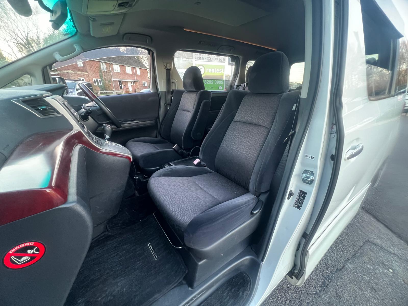 TOYOTA ALPHARD 2008, 240S PLATINUM SELECTION, 2.4 PETROL FULLY LOADED, 7 SEATER, WHITE PEARL CRYSTAL SHINE PAINT, BLACK CLOTH INTERIOR