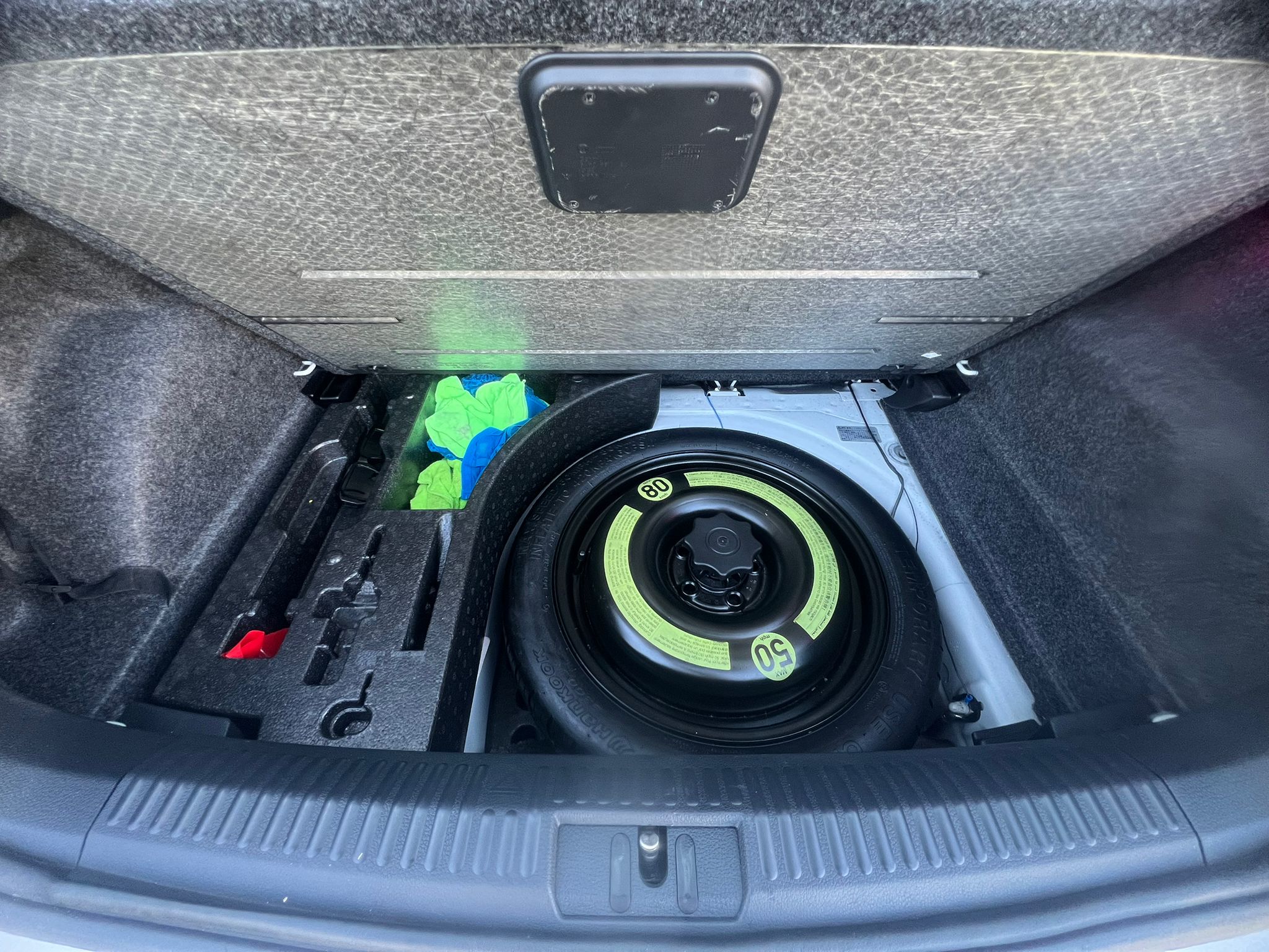 VOLKSWAGEN POLO GTI 2013, 1.4 PETROL FULLY LOADED, 5 SEATER, CANDY WHITE PAINT, BLACK CLOTH INTERIOR