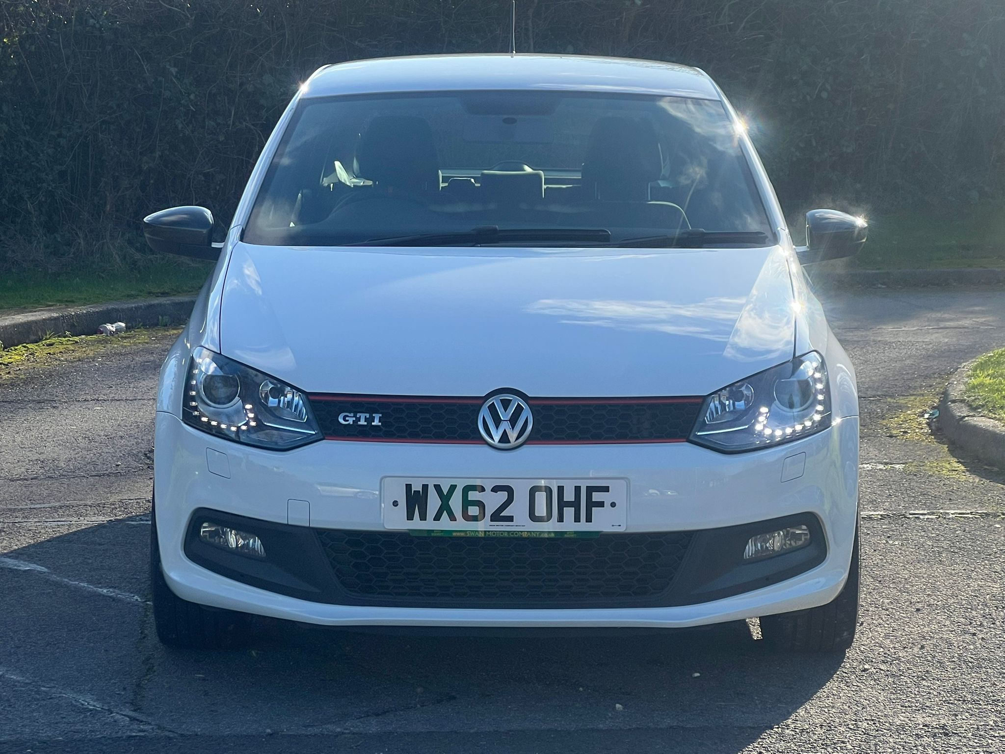 VOLKSWAGEN POLO GTI 2013, 1.4 PETROL FULLY LOADED, 5 SEATER, CANDY WHITE PAINT, BLACK CLOTH INTERIOR