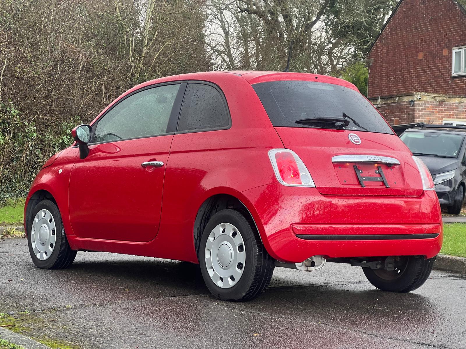 FIAT 500 2014, POP, 1.2 PETROL FULLY LOADED, 4 SEATER, PASODOBLE RED PAINT, GREY AND RED CLOTH INTERIOR