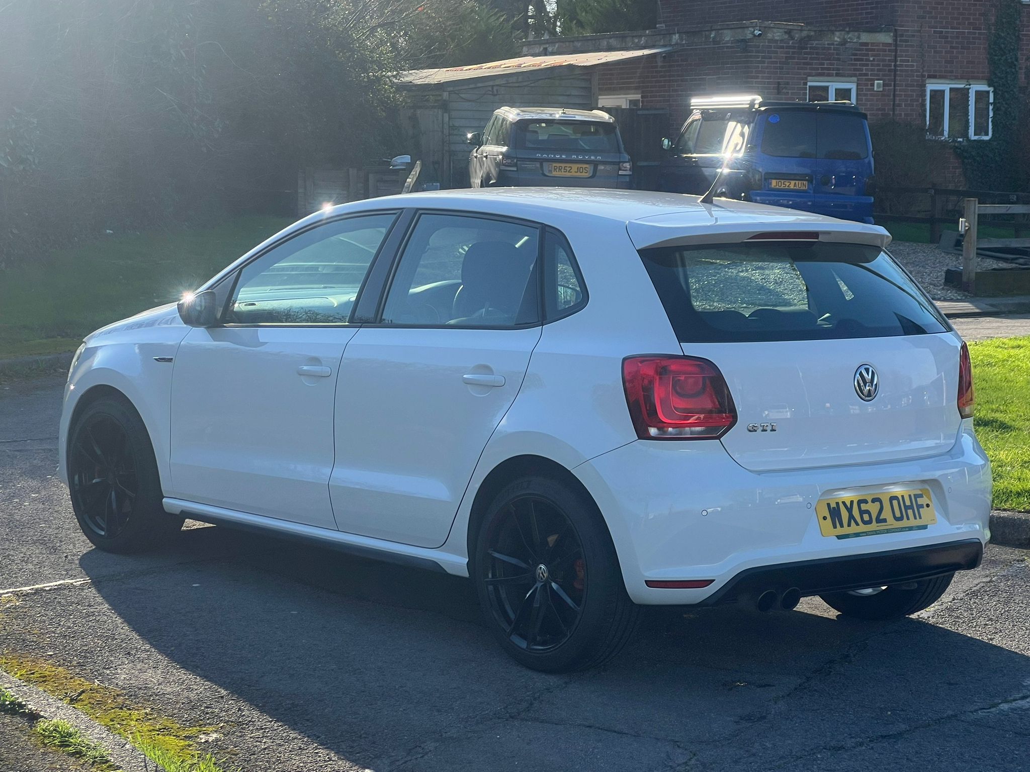 VOLKSWAGEN POLO GTI 2013, 1.4 PETROL FULLY LOADED, 5 SEATER, CANDY WHITE PAINT, BLACK CLOTH INTERIOR