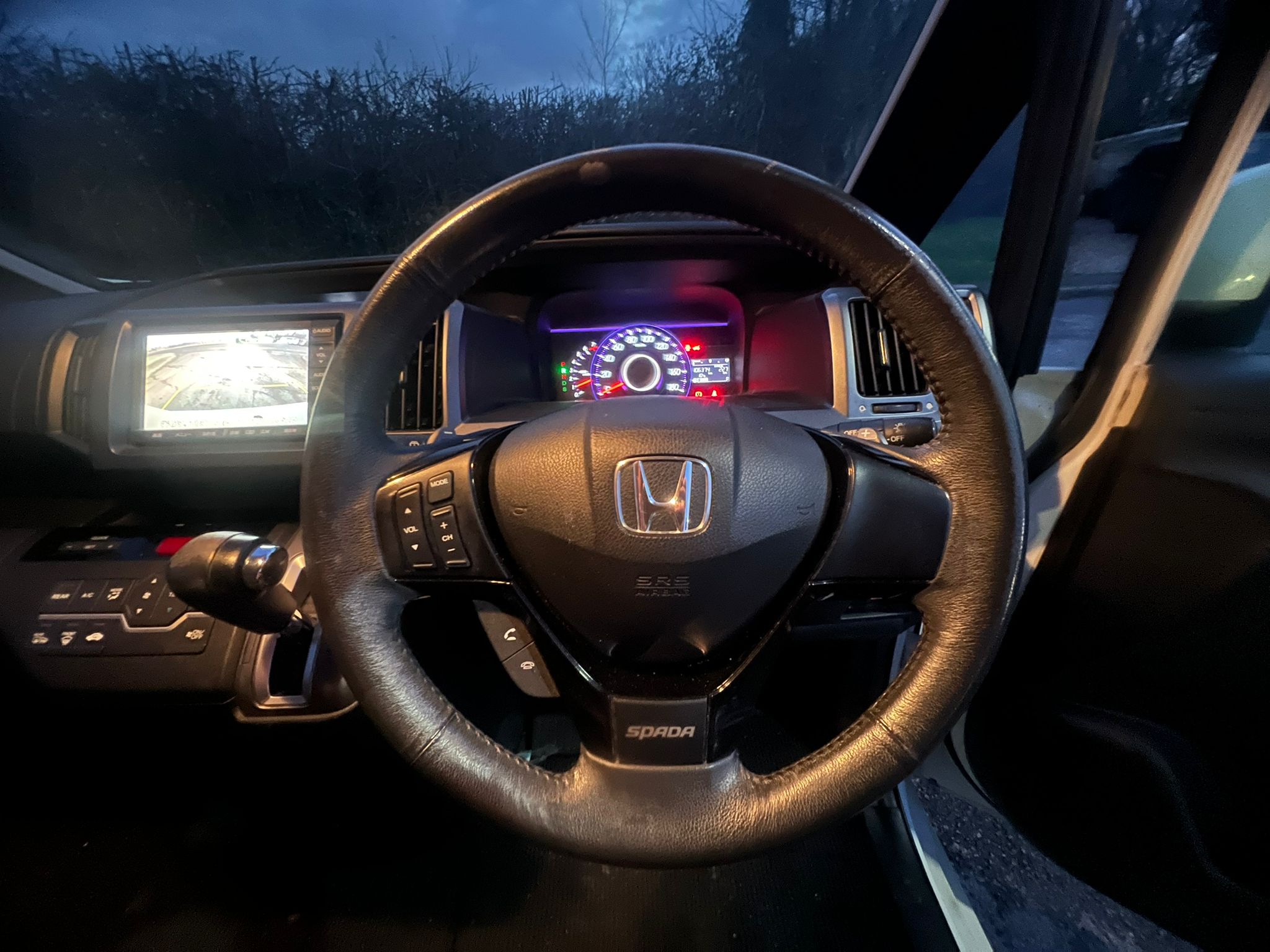 HONDA STEPWAGON 2011, SPADA, 2.0 PETROL FULLY LOADED, 8 SEATER, PREMIUM WHITE PEARL PAINT, BLACK CLOTH INTERIOR