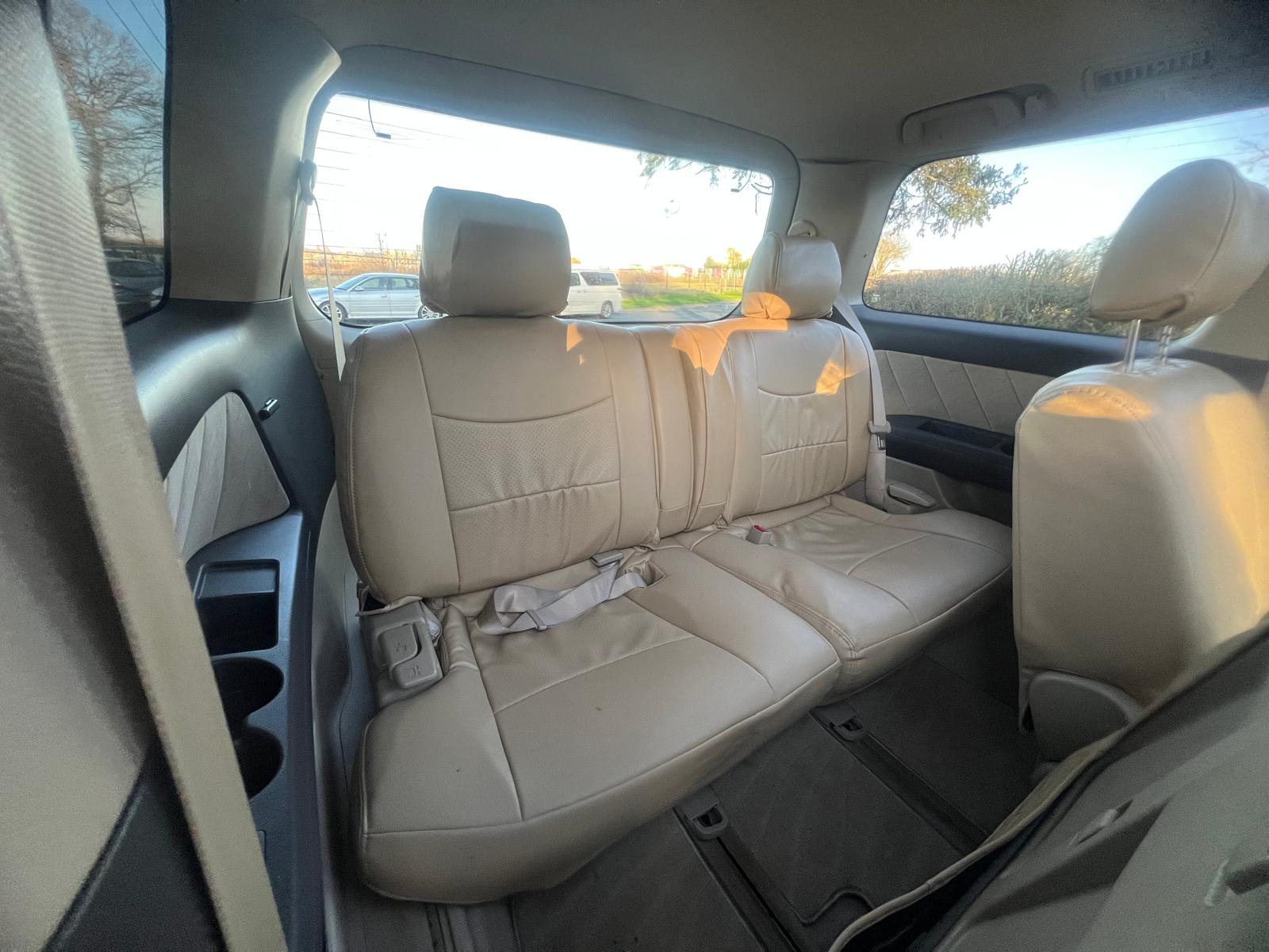 TOYOTA ALPHARD 2007, G SPEC, 3.0 V6 PETROL FULLY LOADED, 7 SEATER, SUNROOF, BLIZZARD PEARL PAINT, BEIGE CLOTH INTERIOR