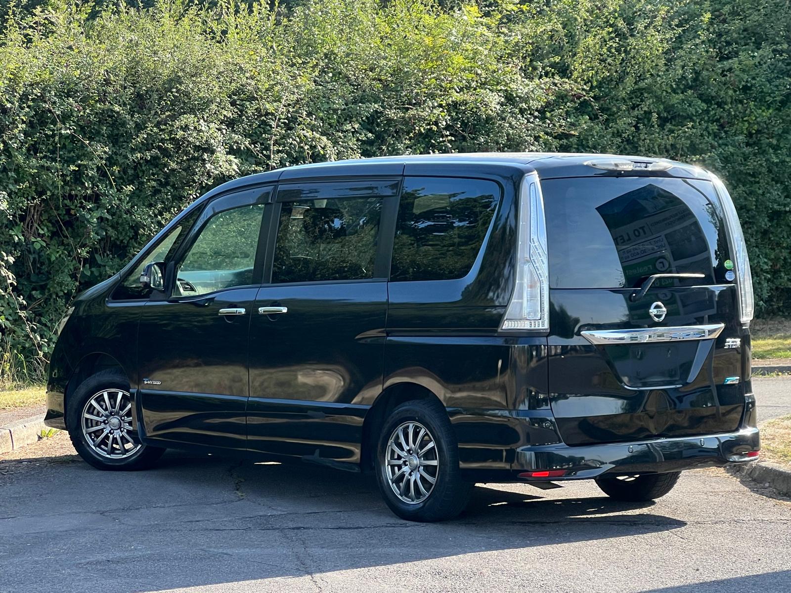 NISSAN SERENA 2015, HIGHWAY STAR, 2.0 PETROL HYBRID FULLY LOADED, 8 SEATER, PEARL BLACK PAINT, BLACK CLOTH INTERIOR