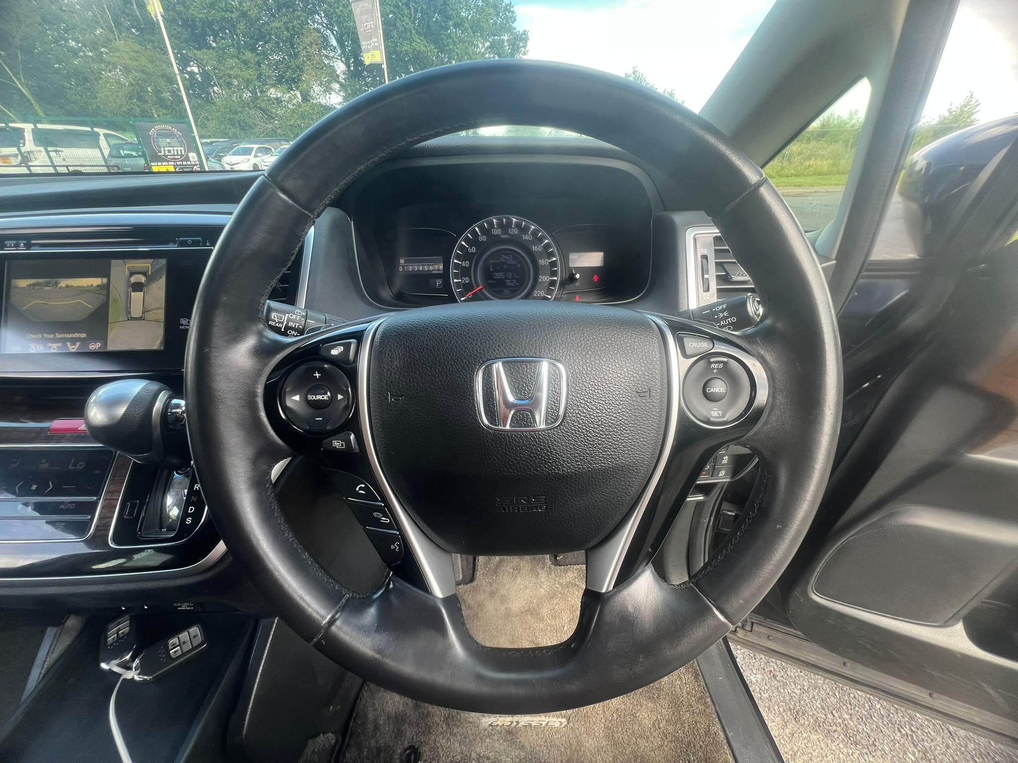 HONDA ODESSY 2015, 2.4 PETROL FULLY LOADED, 7 SEATER, CRYSTAL BLACK PEARL PAINT, BLACK LEATHER INTERIOR