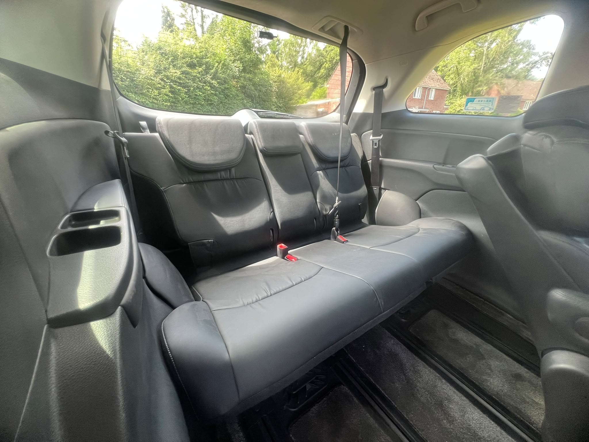 HONDA ODESSY 2015, 2.4 PETROL FULLY LOADED, 7 SEATER, CRYSTAL BLACK PEARL PAINT, BLACK LEATHER INTERIOR