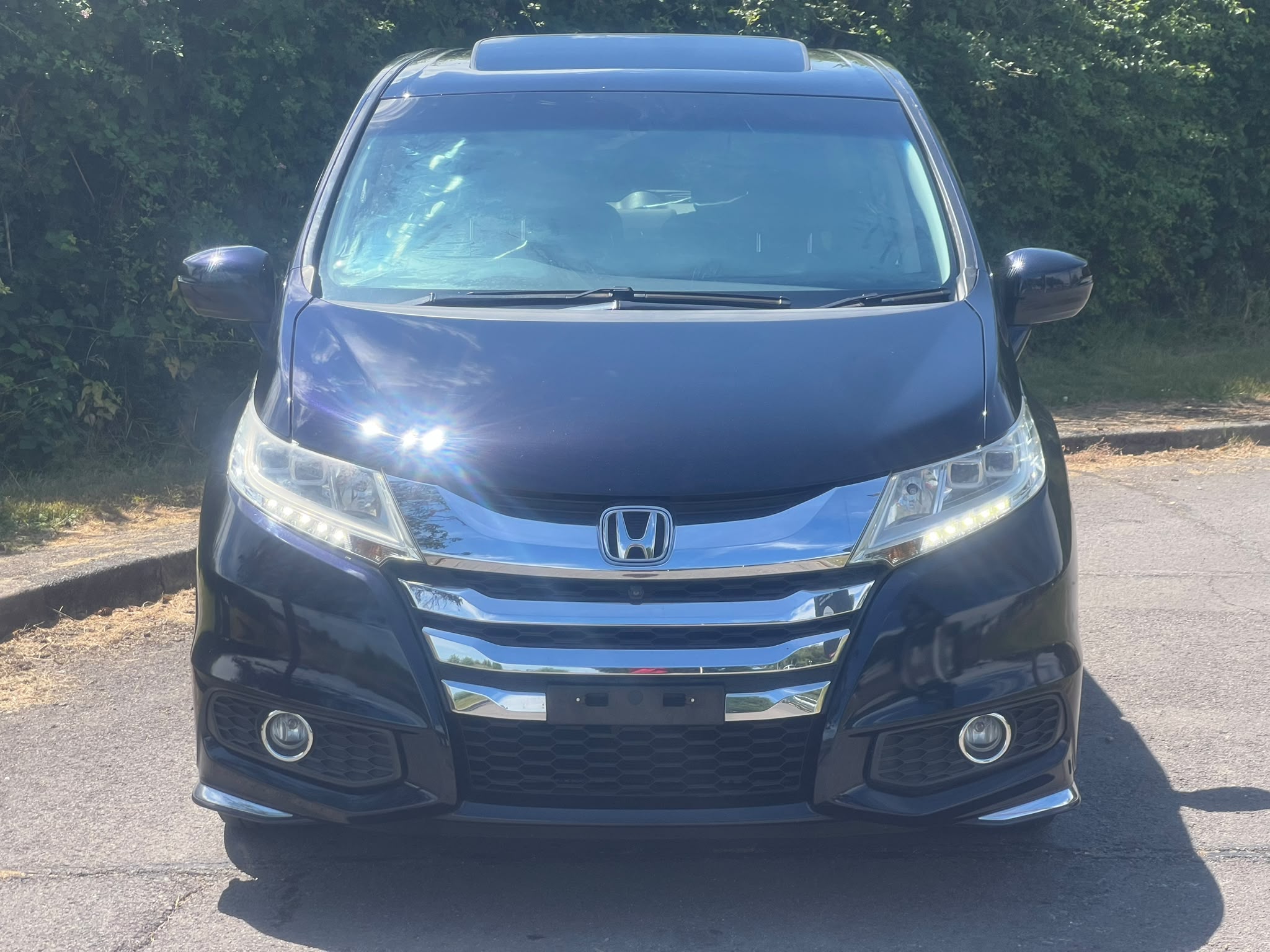 HONDA ODESSY 2015, 2.4 PETROL FULLY LOADED, 7 SEATER, CRYSTAL BLACK PEARL PAINT, BLACK LEATHER INTERIOR
