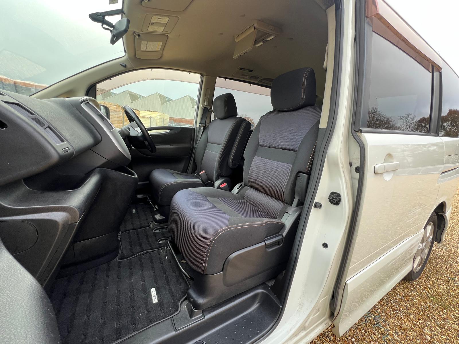 NISSAN SERENA 2009, HIGHWAY STAR, 2.0 PETROL FULLY LOADED, 8 SEATER, PEARL WHITE PAINT, BLACK CLOTH INTERIOR