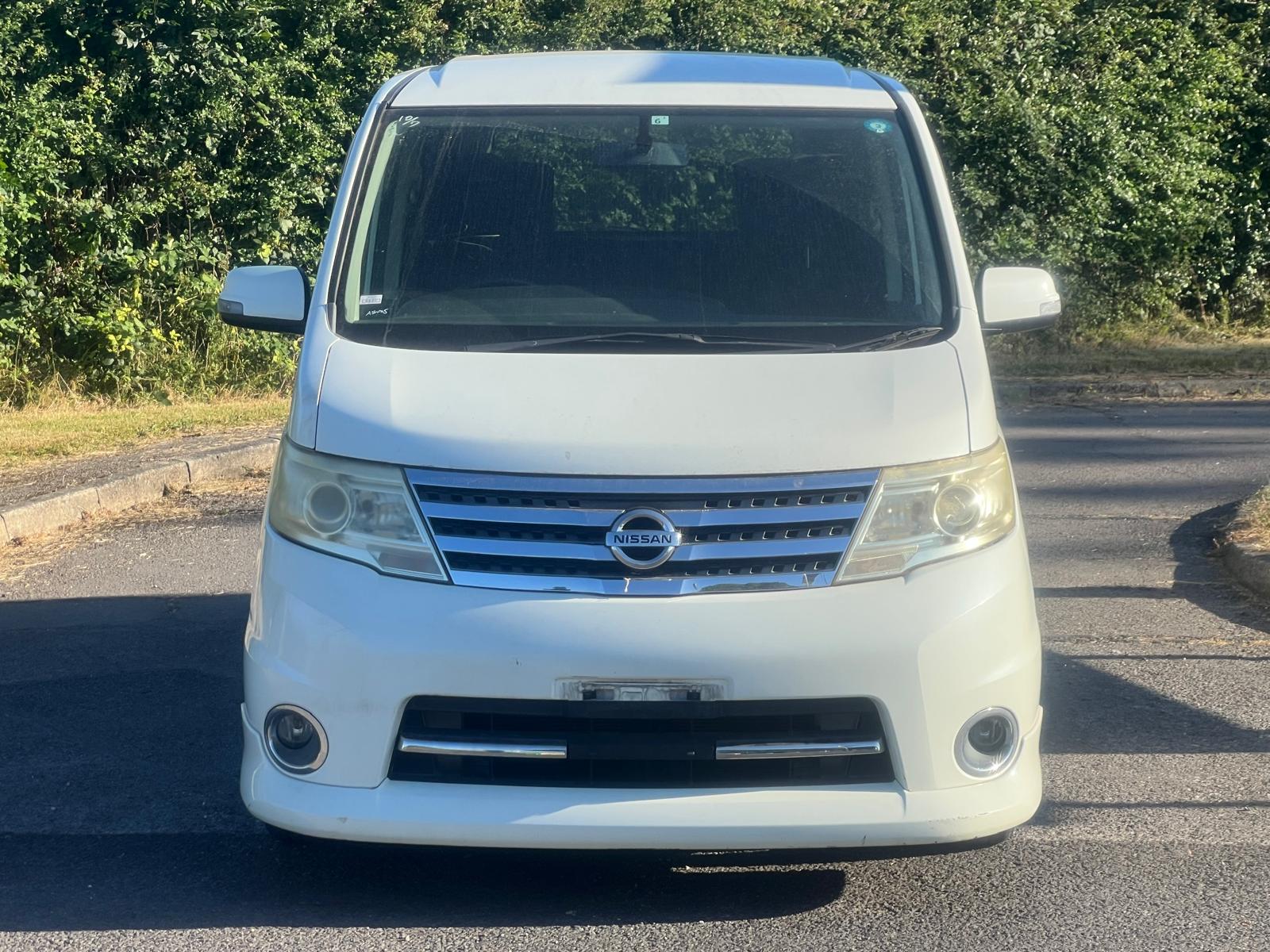 NISSAN SERENA 2009, HIGHWAY STAR, 2.0 PETROL FULLY LOADED, 8 SEATER, PEARL WHITE PAINT, BLACK CLOTH INTERIOR