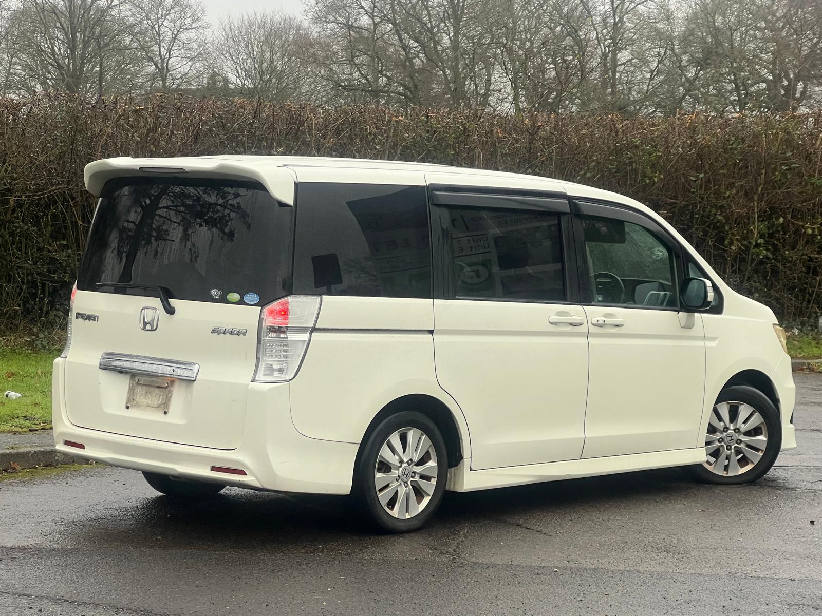 HONDA STEPWAGON 2010, SPADA, 2.0 PETROL FULLY LOADED, 8 SEATER, PREMIUM WHITE PEARL PAINT, BLACK CLOTH INTERIOR