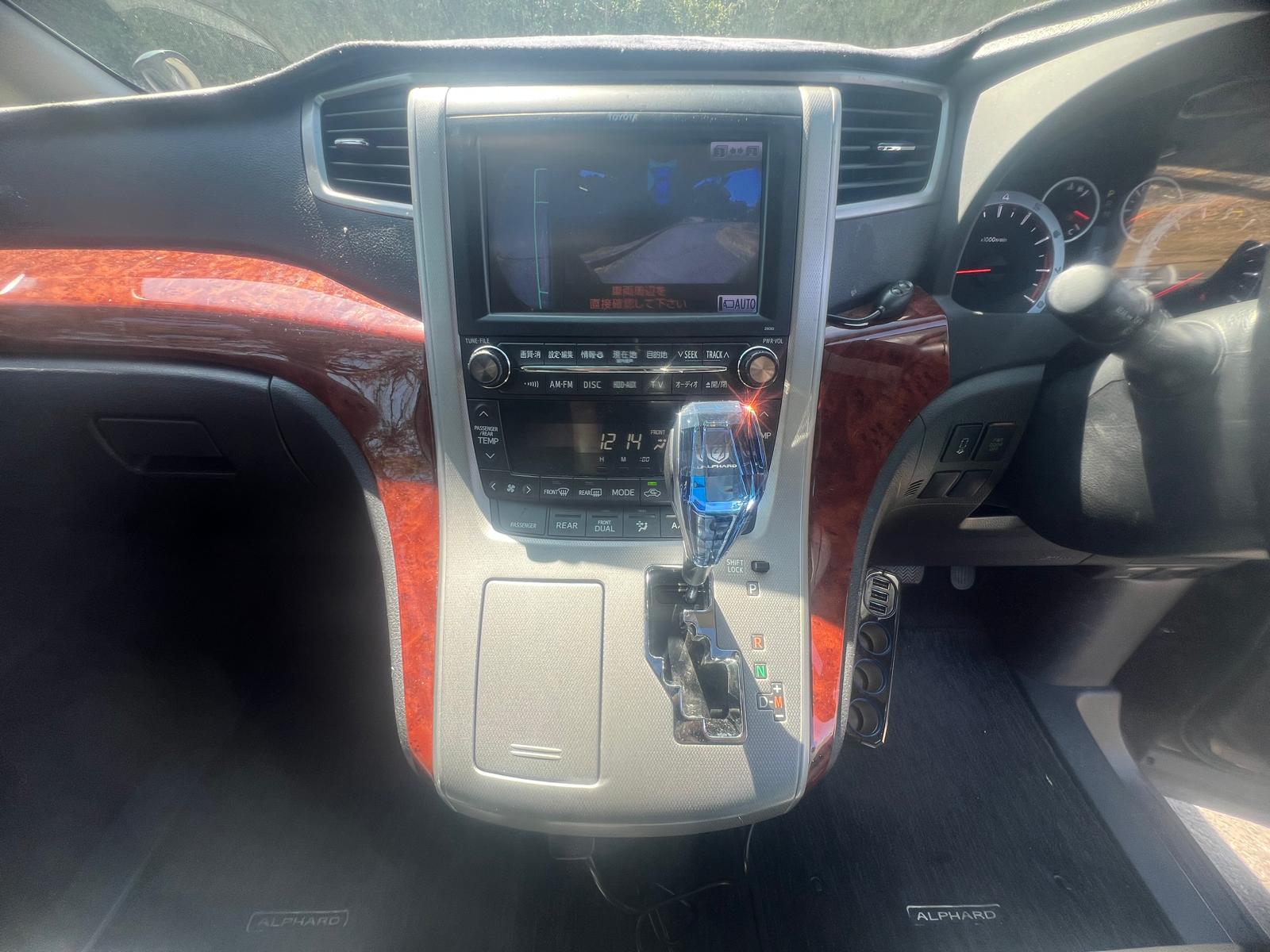 TOYOTA ALPHARD 2010, 240S PLATINUM SELECTION, 2.4 PETROL FULLY LOADED, SUNROOF, 7 SEATER, PEARL BLACK PAINT, BLACK LEATHER INTERIOR