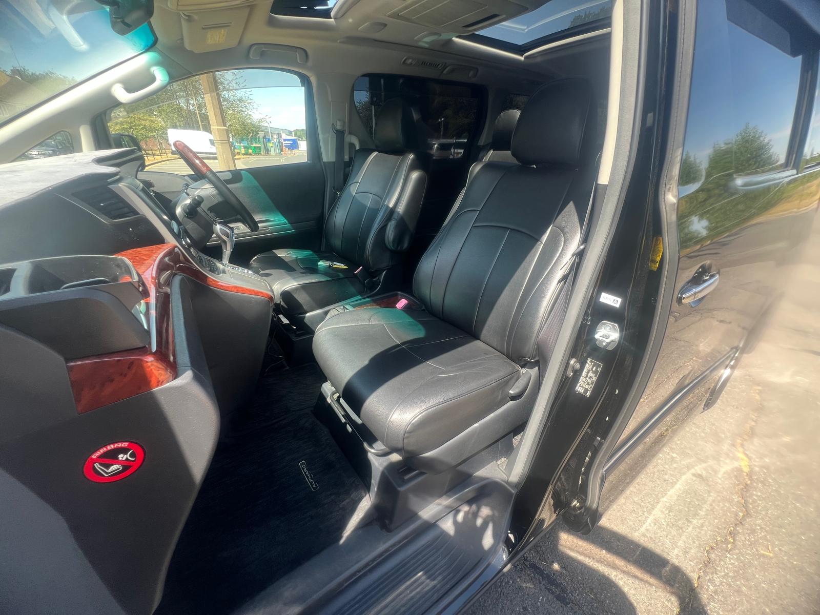 TOYOTA ALPHARD 2010, 240S PLATINUM SELECTION, 2.4 PETROL FULLY LOADED, SUNROOF, 7 SEATER, PEARL BLACK PAINT, BLACK LEATHER INTERIOR