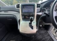 TOYOTA VELLFIRE 2011, PLATINUM SELECTION II TYPE GOLD, 3.5 V6 PETROL FULLY LOADED, SUNROOF, 7 SEATER, PEARL CRYSTAL SHINE PAINT, BLACK ALCANTARA INTERIOR