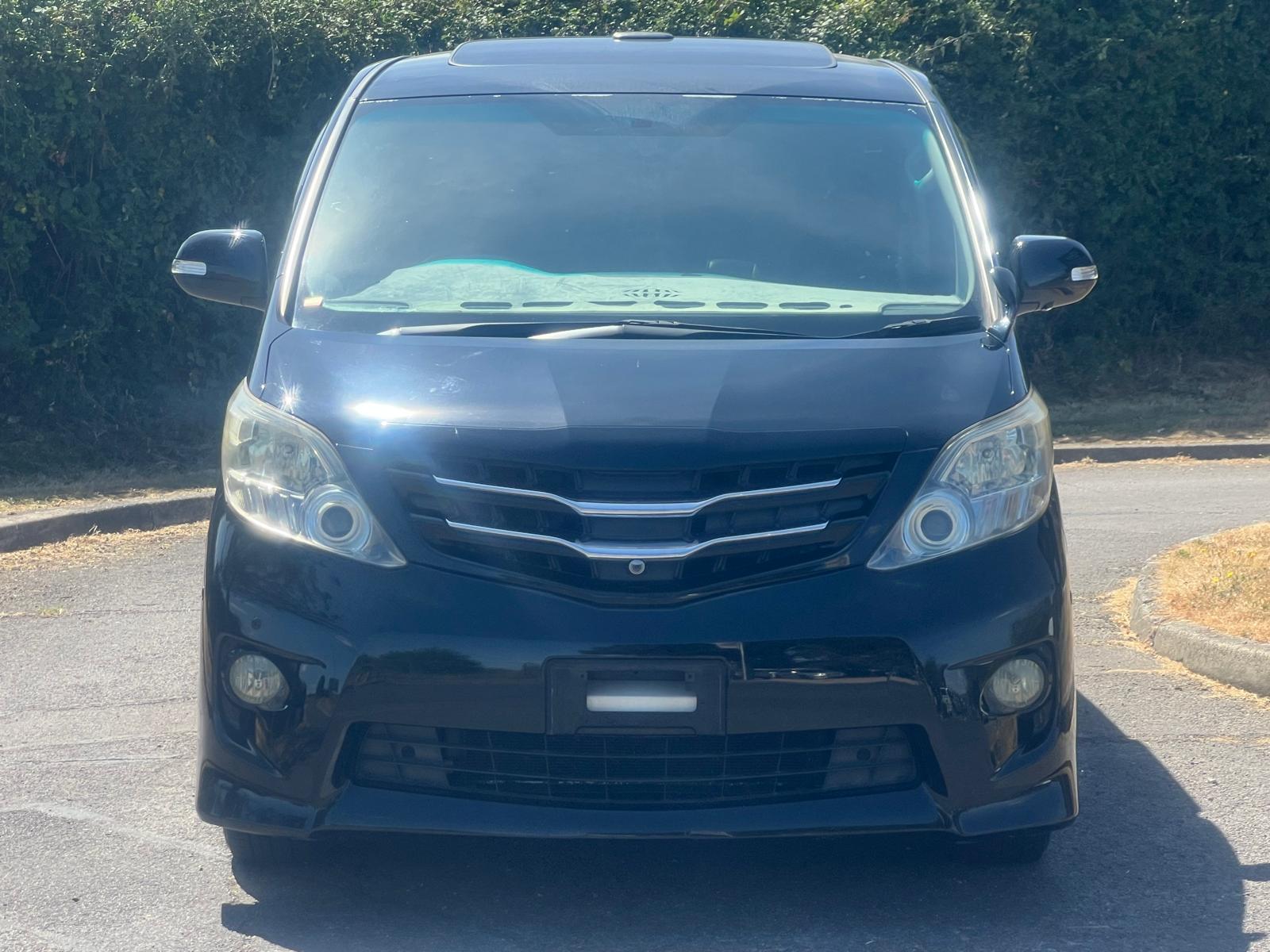 TOYOTA ALPHARD 2010, 240S PLATINUM SELECTION, 2.4 PETROL FULLY LOADED, SUNROOF, 7 SEATER, PEARL BLACK PAINT, BLACK LEATHER INTERIOR