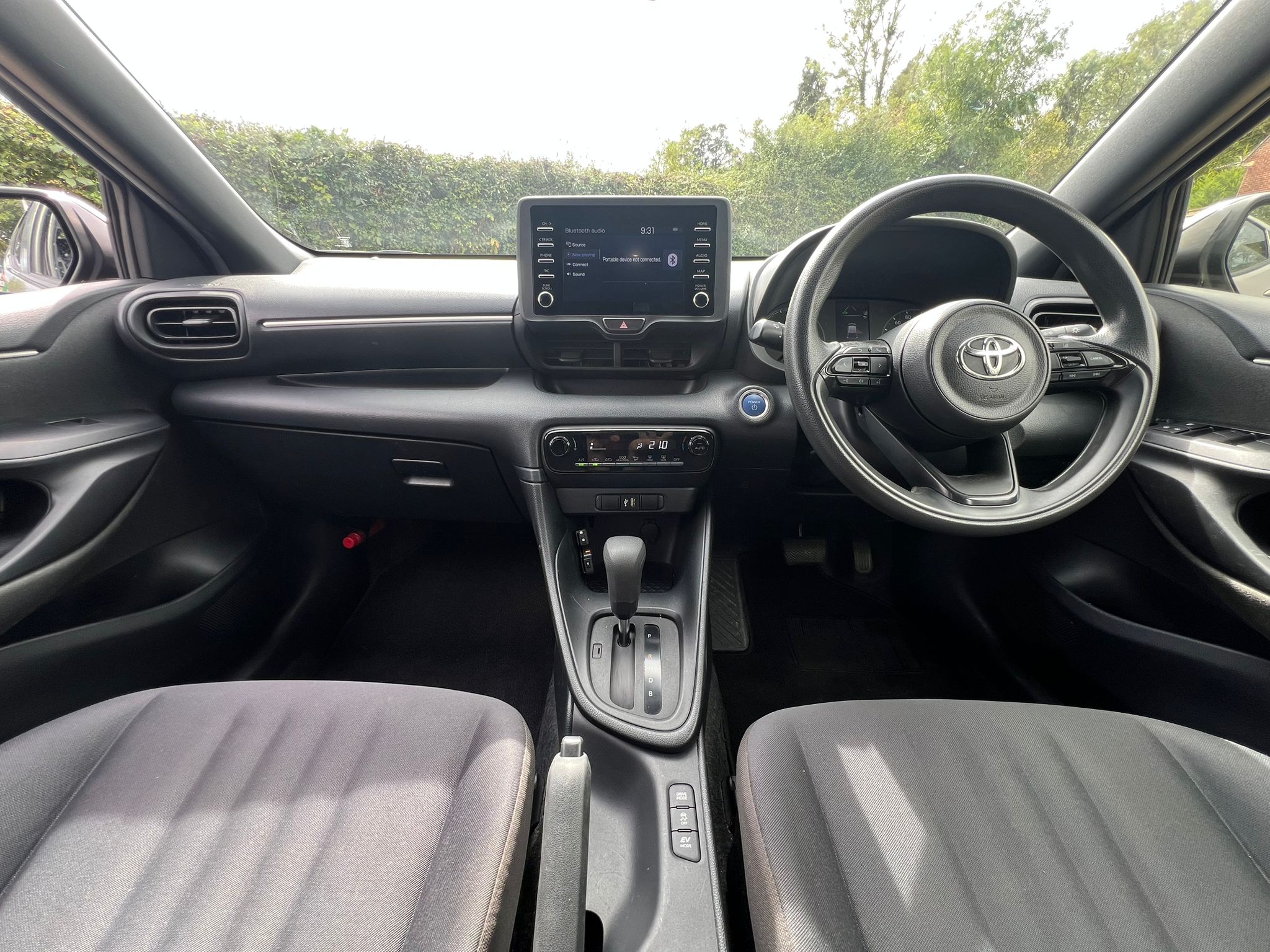 TOYOTA YARIS 2021, HYBRID G SPEC, 1.5 PETROL / HYBRID FULLY LOADED, 5 SEATER, AVANT GARDE BRONZE METALLIC PAINT, BLACK CLOTH INTERIOR