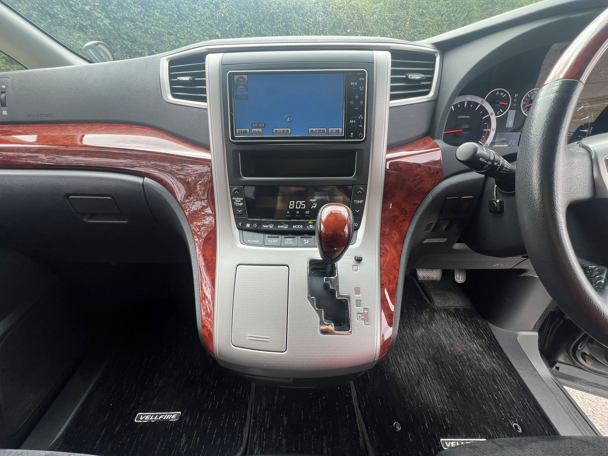 TOYOTA VELLFIRE 2009, 240S PLATINUM SELECTION, 2.4 PETROL FULLY LOADED, 7 SEATER, MAGNETIC GREY METALLIC PAINT, BLACK ALCANTARA INTERIOR