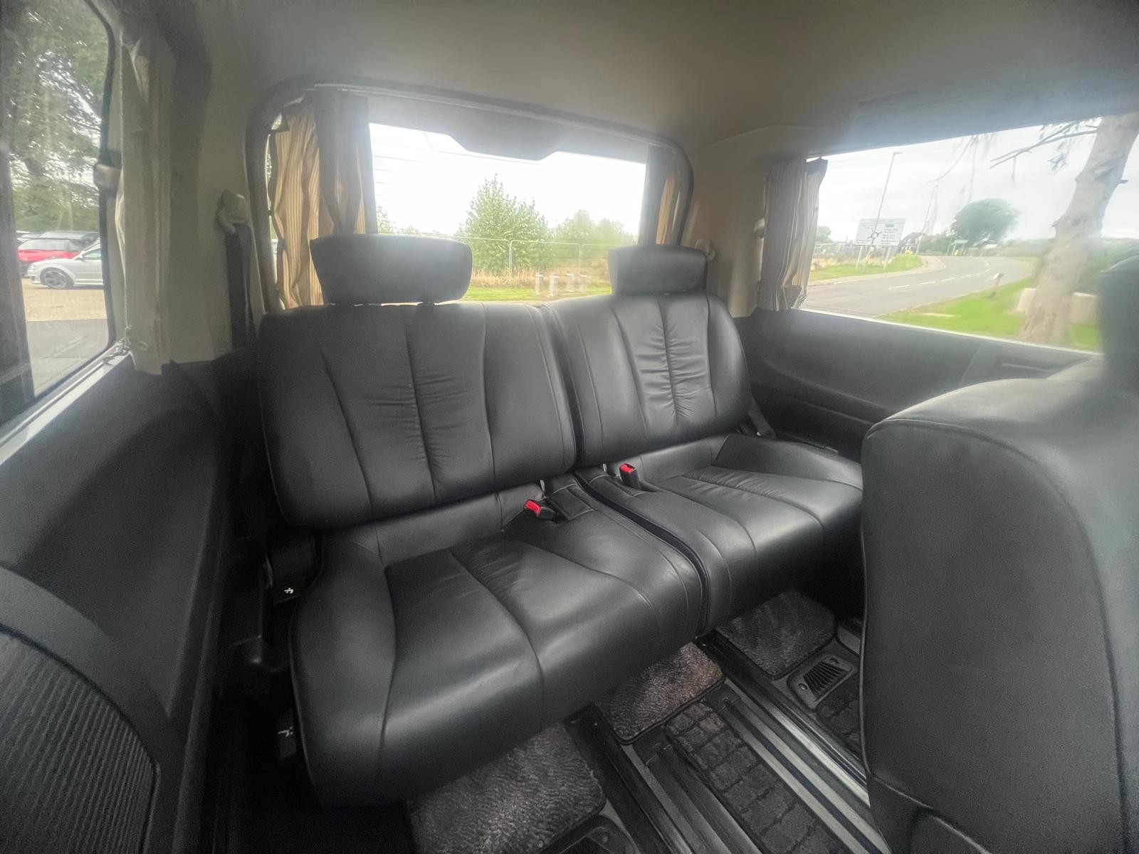 NISSAN ELGRAND 2007, HIGHWAY STAR, 3.5 V6 PETROL FULLY LOADED, 8 SEATER, BLACK PEARL PAINT, BLACK LEATHER INTERIOR