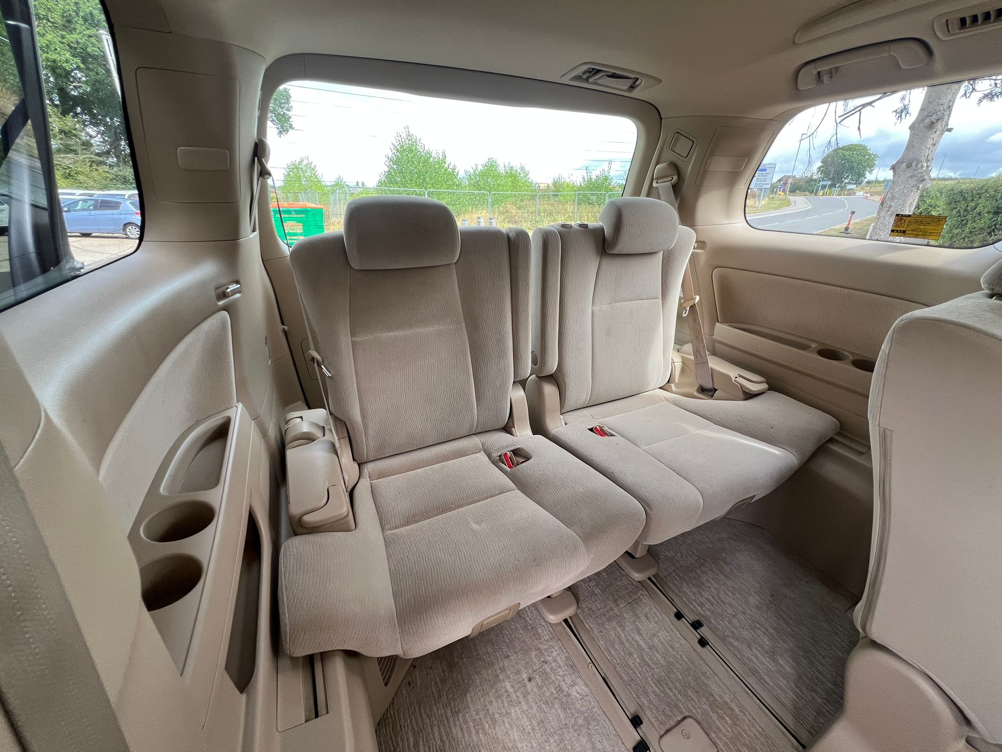 TOYOTA ALPHARD 2013, 240X PLATINUM SELECTION, 2.4 PETROL FULLY LOADED, 8 SEATER, BLACK ONYX PAINT, BEIGE CLOTH INTERIOR